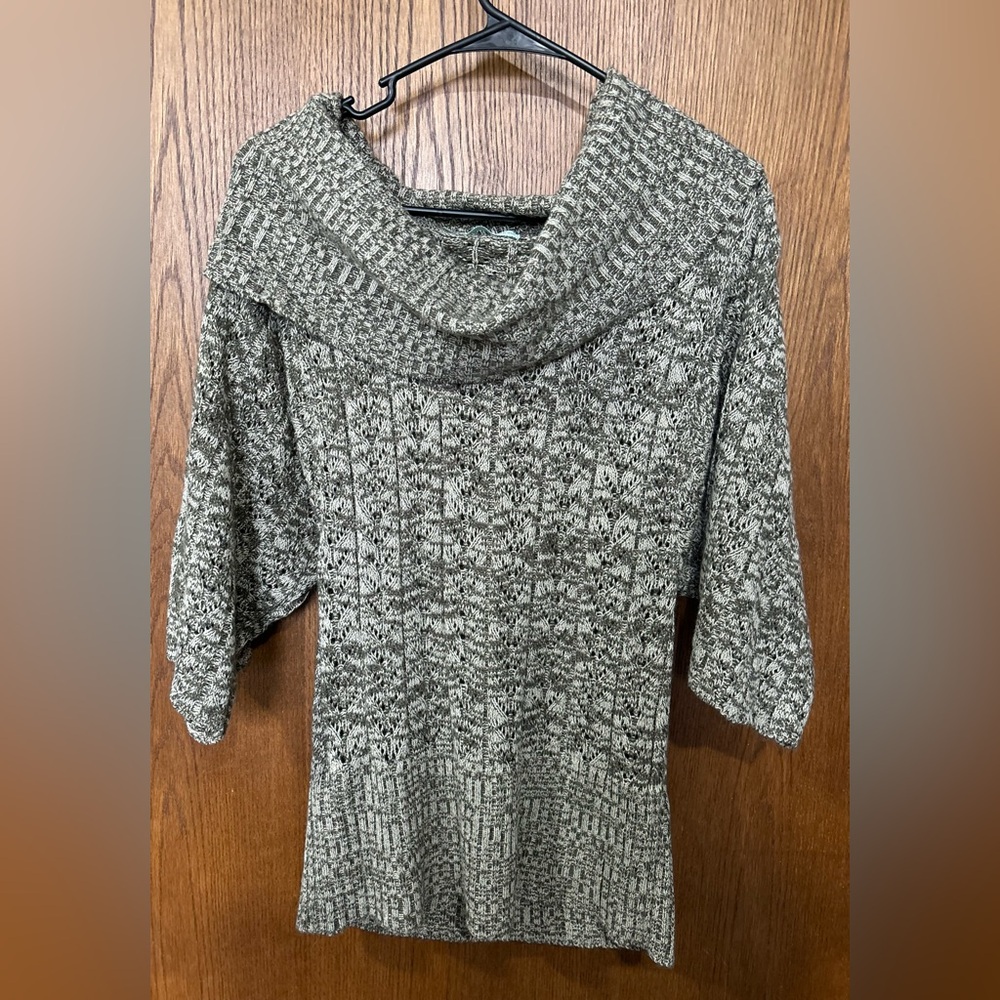 ✨3/$15 Maurices 3/4 Sleeve Sweater